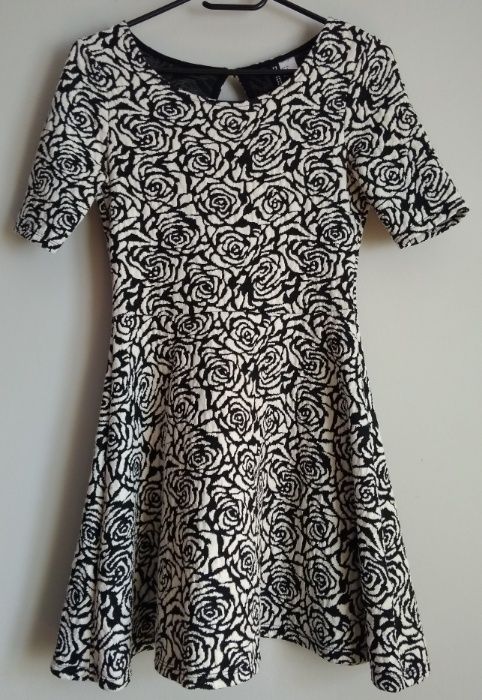 Nowa żakardowa sukienka w kwiaty, H&M, r. 36/S