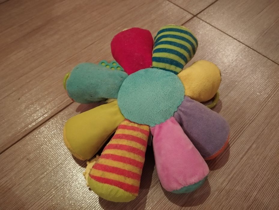 Maskotka sensoryczna grzechotka ośmiornica