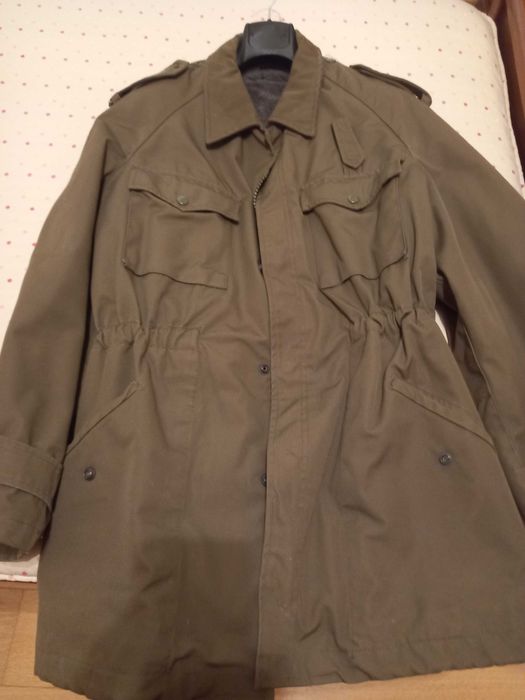 Casaco Anorak (Impermeável), com foro, para campismo e caça, pouco uso