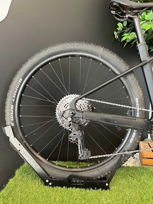 Rower elektryczny CUBE REACTION HYBRID ONE 800 rozmiar L