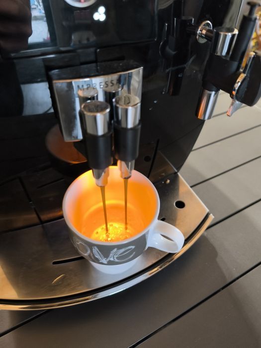 Máquina de café jura impressa j7