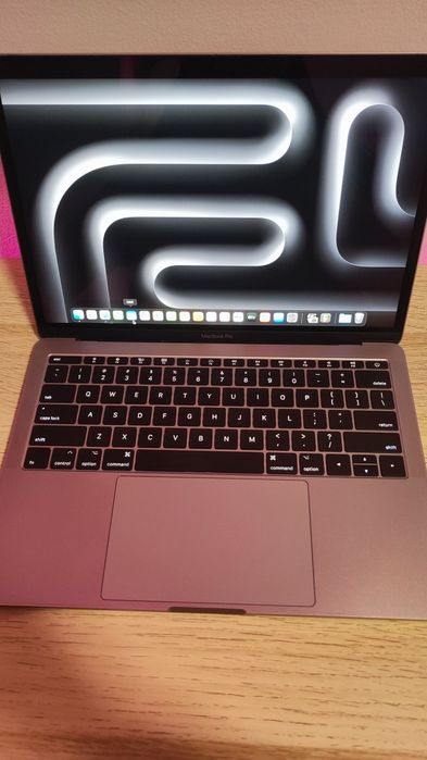 MacBook Pro 13” 2017 | i5 | 8GB RAM | 128GB SSD