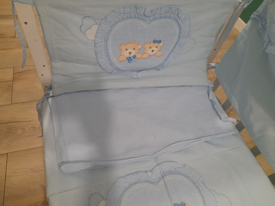 Постіль в ліжечко.  Набір з бортиками