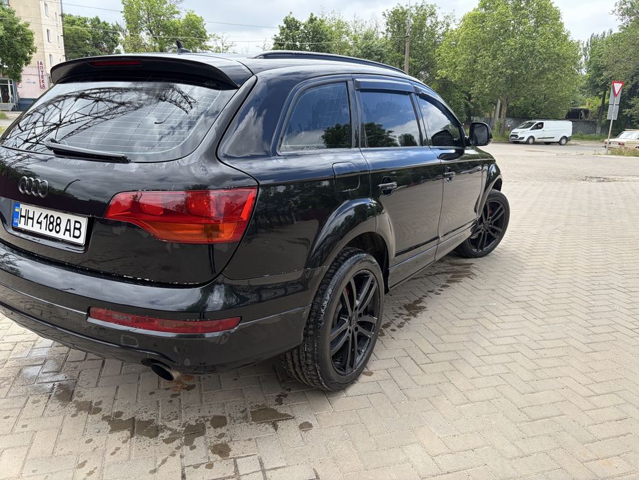Продам авто Ауді Q7