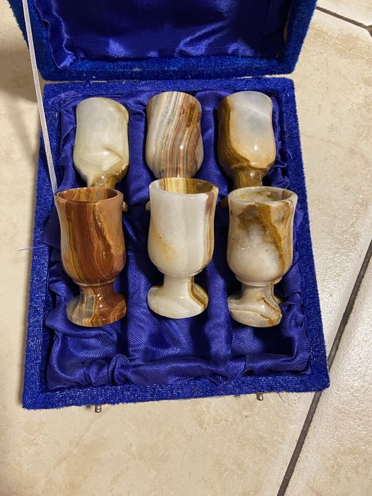 Набір 6 келихів із натурального каменю, онікс