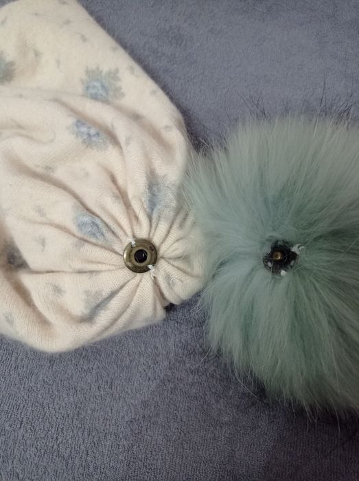 Komplet: czapka i szalik.