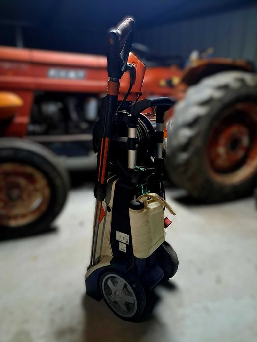 RE 282 PLUS Lavadora de alta-pressão Profissional STIHL