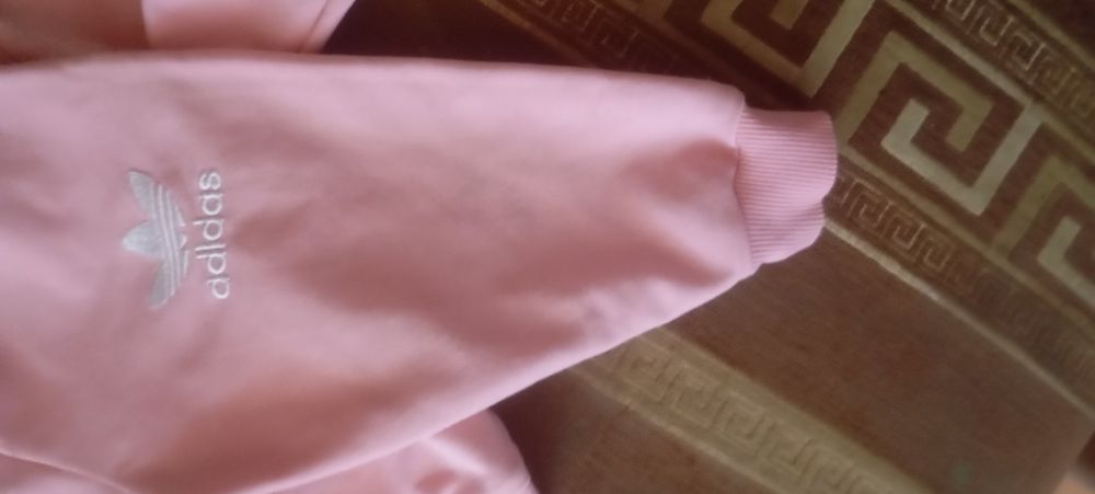 Костюм Adidas  на дівчинку