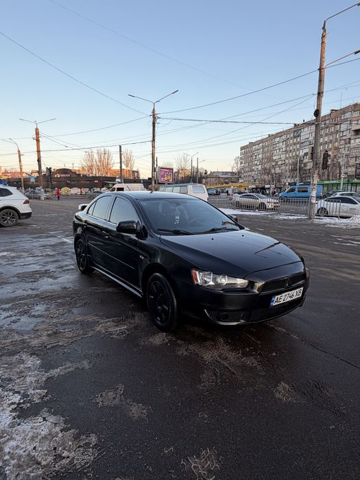 Продам ланцер 2.0 срочно