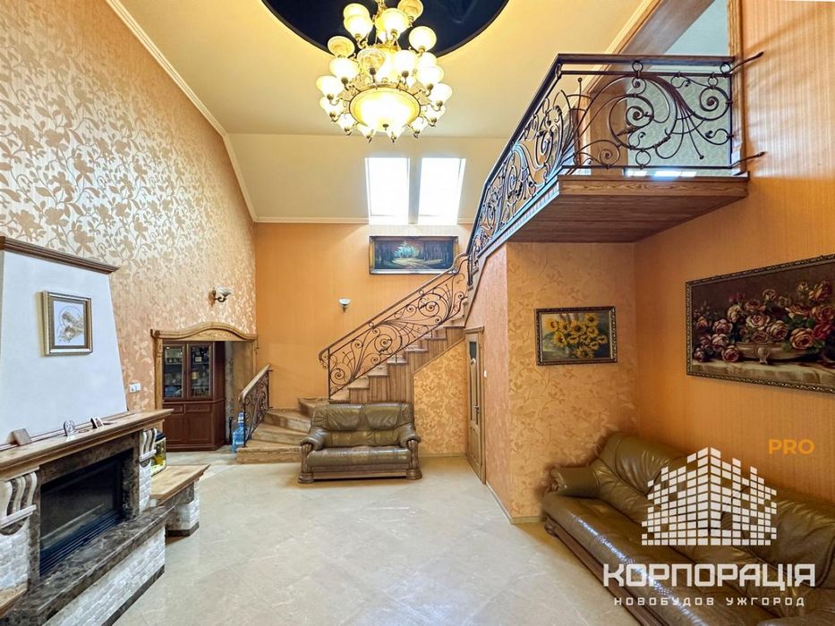 Продаж готового будинку, 280 м2,  28 соток, с.Галоч, 11 км до Ужгорода