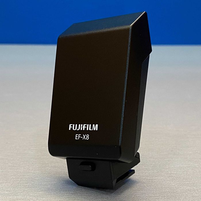 Flash Fujifilm EF-X8