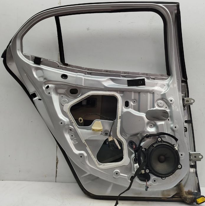 Porta trás esquerda RENAULT Megane IV (B9A/M_)