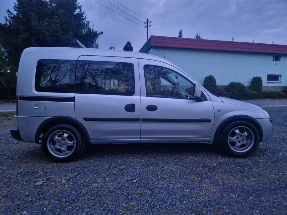 Opel Combo 5 osobowy Klima Alufelgi Elektryka Doinwestowany