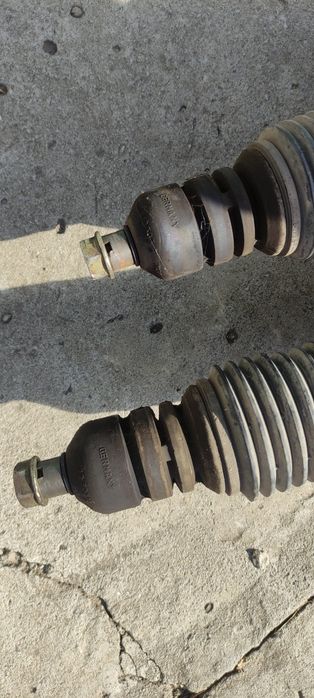 Продам амортизатор пильник на Passat B 3