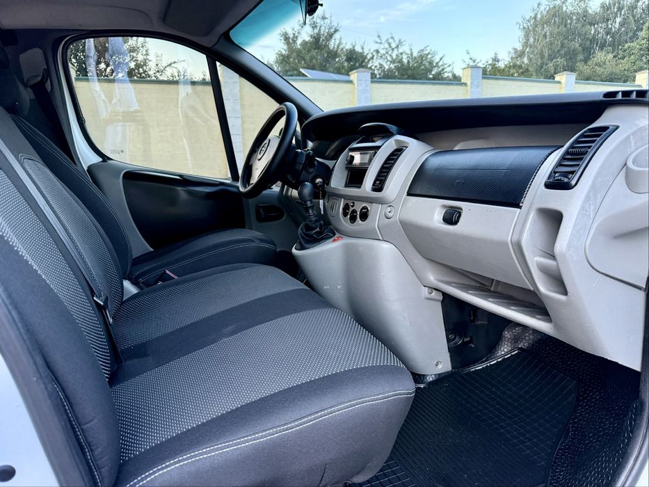 Opel Vivaro 1.9 ПАСАЖИР 9 Місць! Ідеальний Стан Гаражне зберігання 1 ВЛАСНИК!