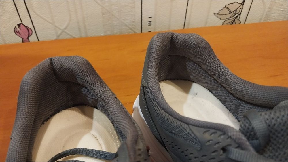 Продам мужские оригинальные летние лёгкие кроссовки  Clemento .Новое состояние !Размер 42