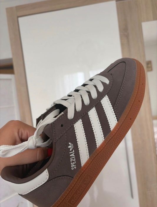 Brązowe buty adidas handball spezial
