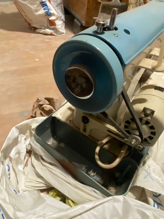 Швейная машина Jones