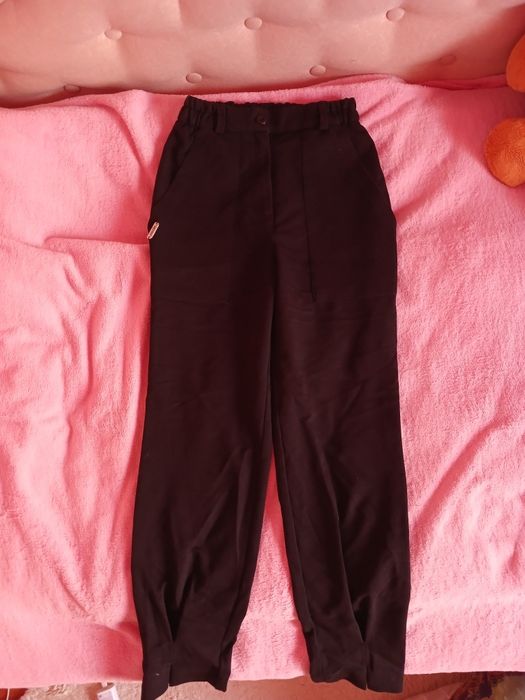 Шкільні брюки для дівчинки