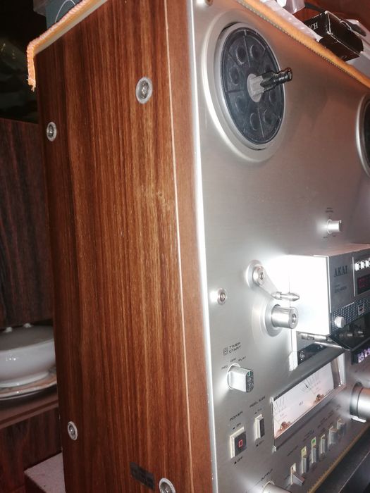 Gravador reprodutor Akai GX-625 reel to reel