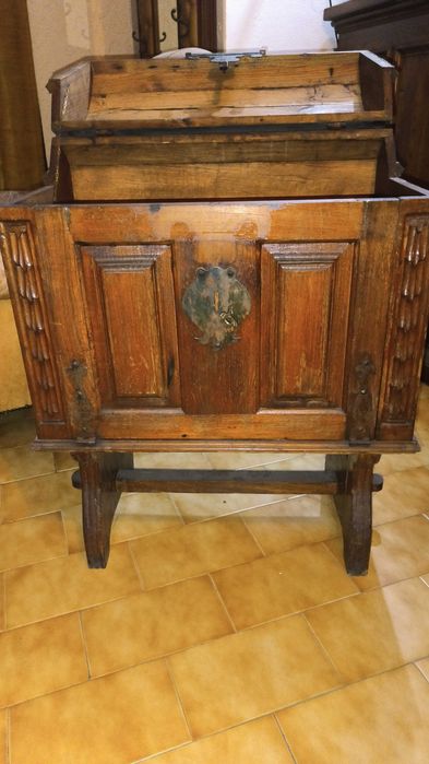 Baú garrafeira vintage