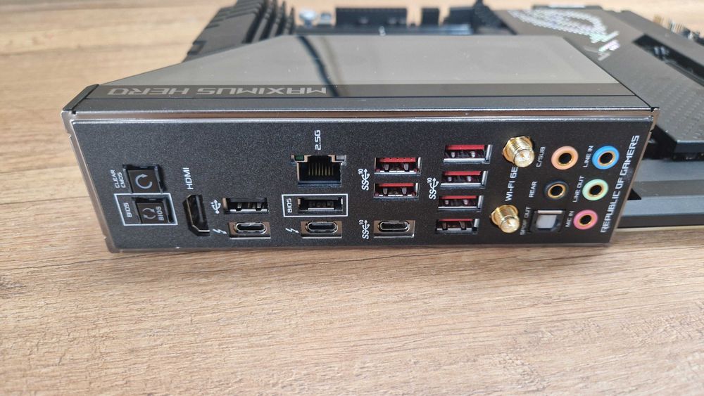 Płyta główna Asus ROG MAXIMUS Z690 HERO gwarancja nr. 535190