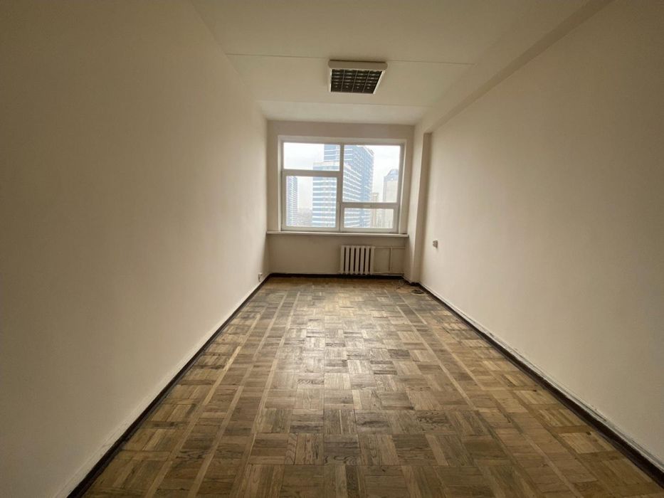 Оренда  офісу 16,3 м², вул. Євгенія Сверстюка, 23, без комісії