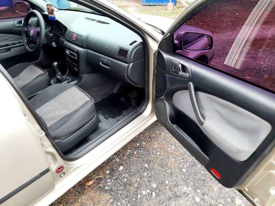 Продам авто Шкода 2005р.