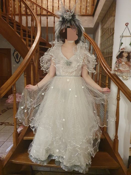 Przebranie kostium królowa śniegu, lodowa księżniczka ok. M