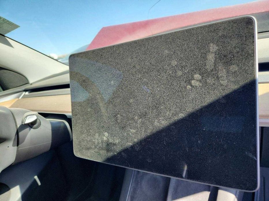 Tesla model y 2023 long range