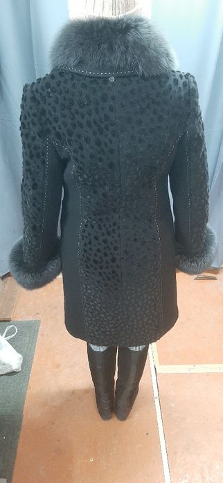 Польто женское...