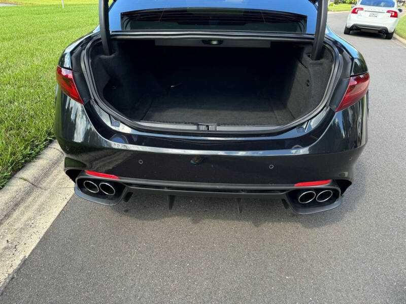 2018 Alfa Romeo Giulia Quadrifoglio