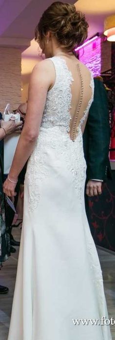 klasyczna sukienka ślubna Dakota