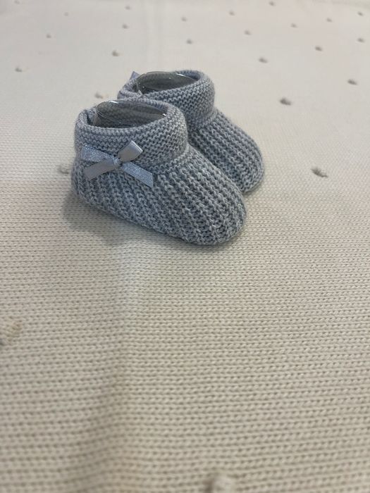 Carapins de bebé com laço