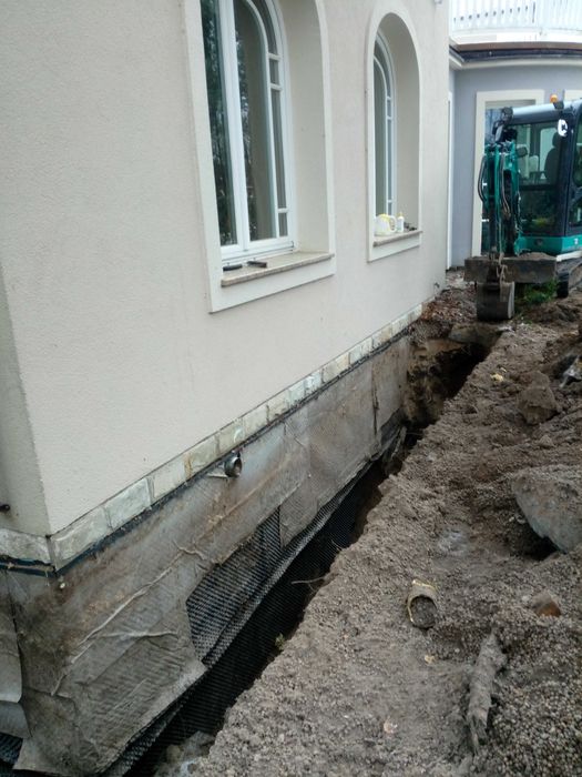 Minikoparka i mała wywrotka