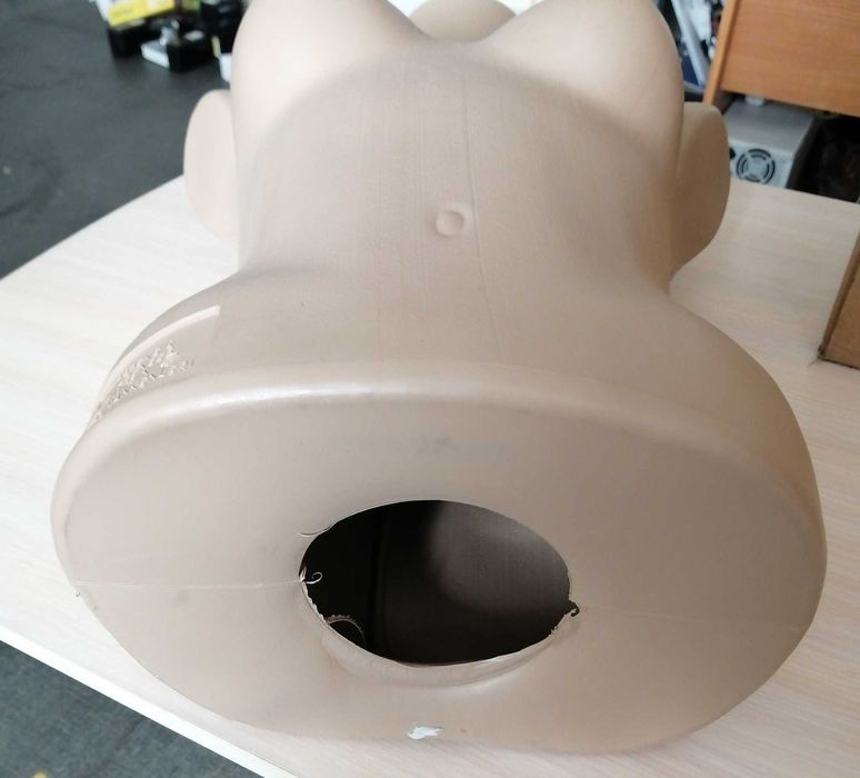 Манекени (торси) пластикові, жіночі, чоловічі