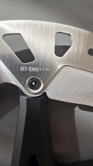 Tarcze Shimano RT-MT810-M Ice Technologies 180mm CL, komplet lub pojedynczo