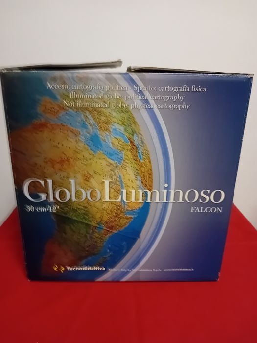 Globo Terrestre iluminação