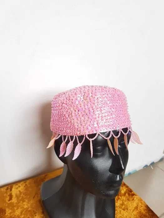 Różowy zdobiony toczek fascynatorka taniec brzucha H145