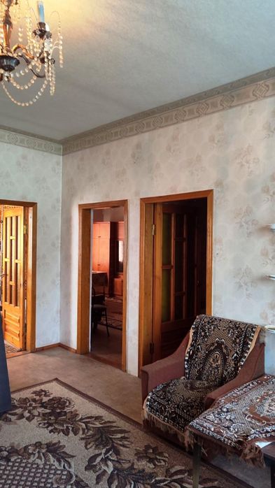 Добротний будинок у селі Тернова — простір, затишок і родючі землі!