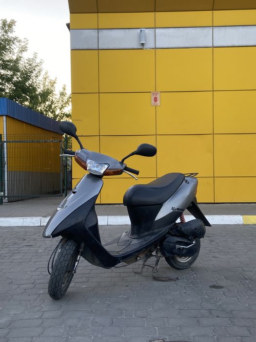 Скутер Suzuki lets 3