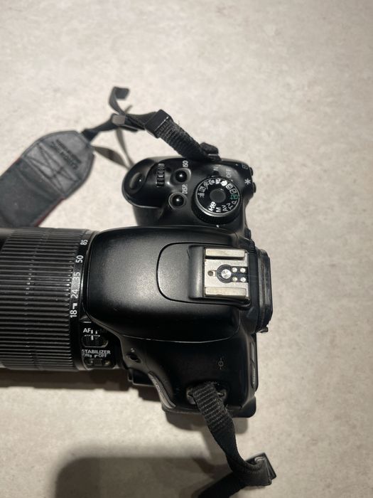 Canon EOS 600D + об’єктив 18–55 мм IS