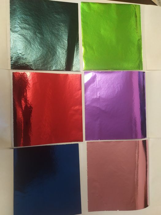 Фольга (поталь)разных цветов 130грн.(100 листов) 14*14-220грн. и разм