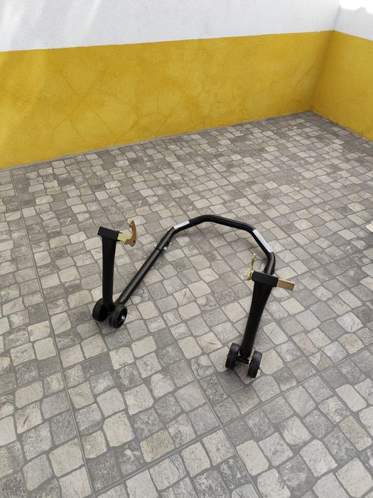 Cavalete mota ajustável