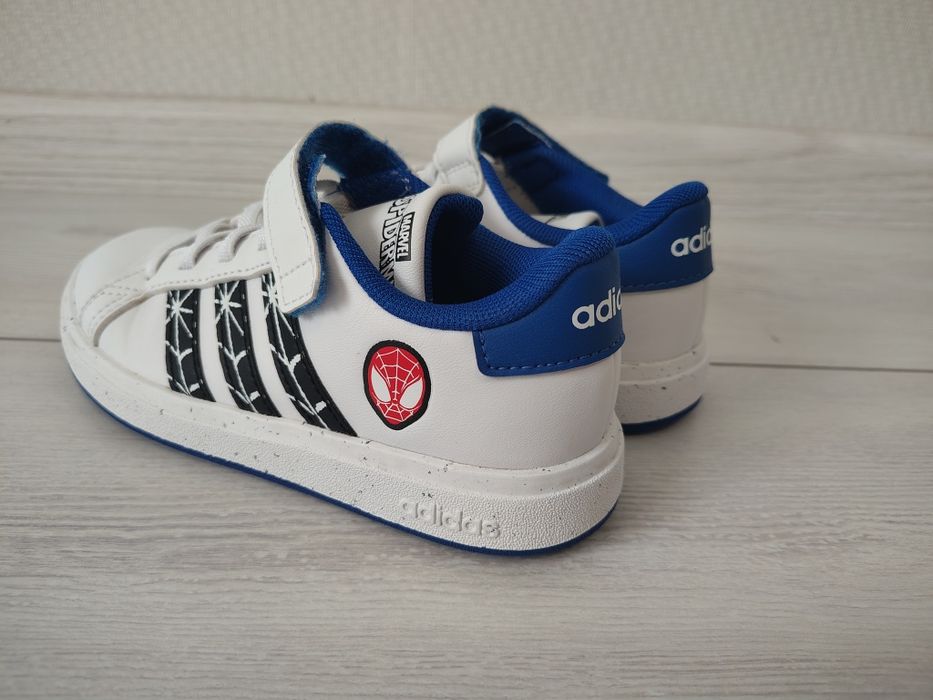 Дитячі кросівки adidas x Marvel, GRAND COURT SPIDER-MAN EL K