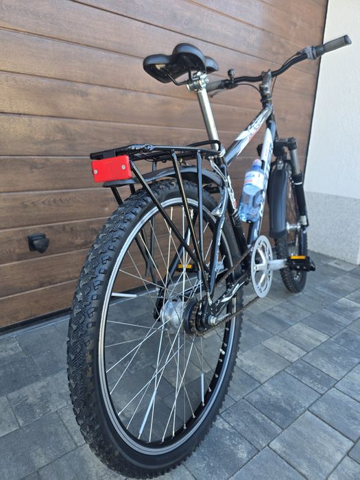 Rower trekingowy rama aluminium koła 26" Shimano 7