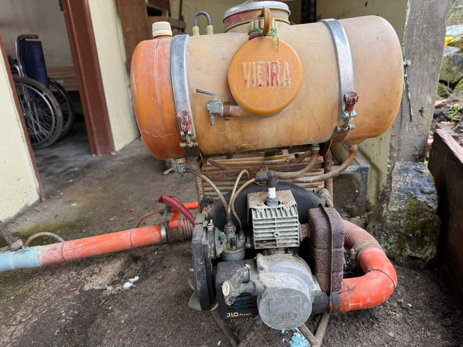 Vendo Máquina SULFATAR vinha a MOTOR