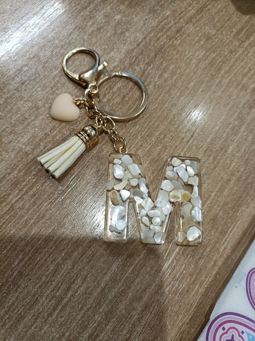 Brelok/ Breloczek do kluczy z literka M, nowy