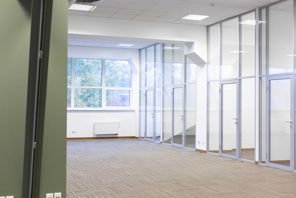 OpenSpace (535 m2) в сучасному бізнес центрі, окремий вхід, без %