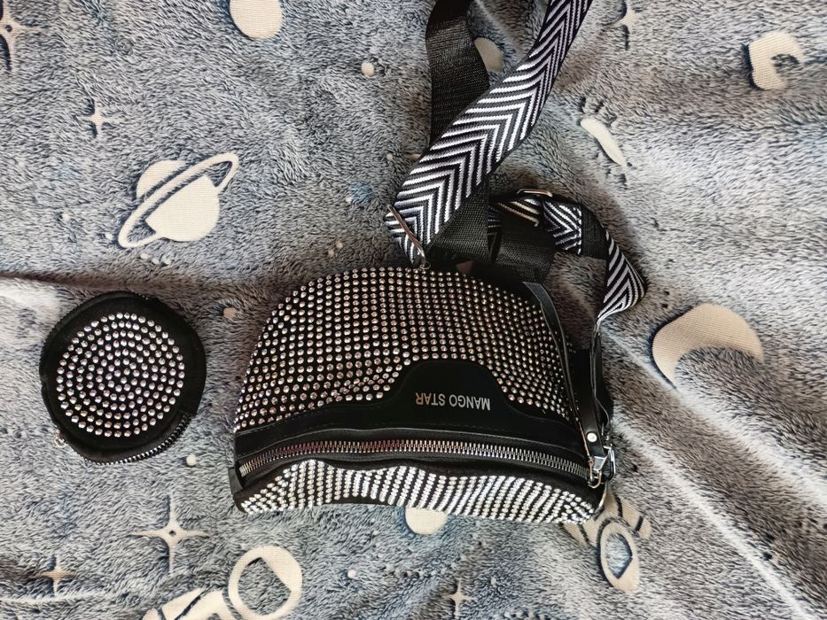 Okazja !!! Saszetka , nerka z cyrkoniami. Czarna.